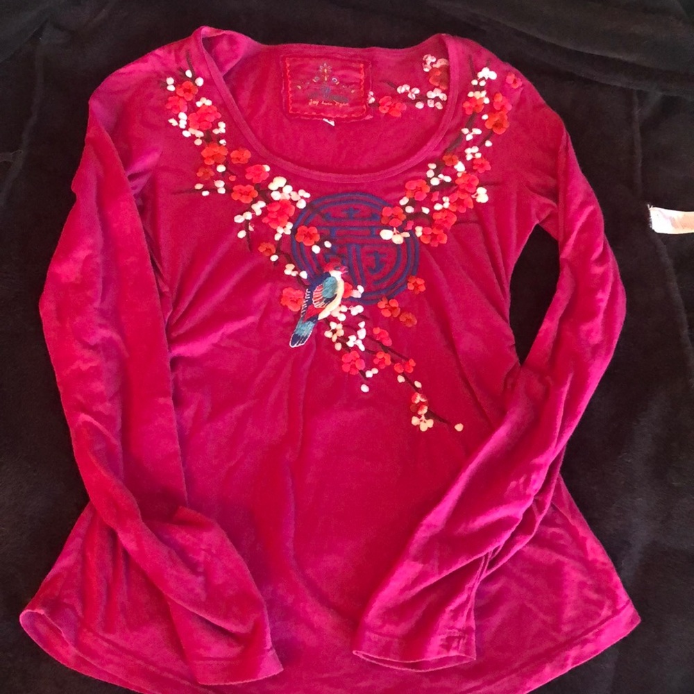 JWLA super flattering top/ Johnny was